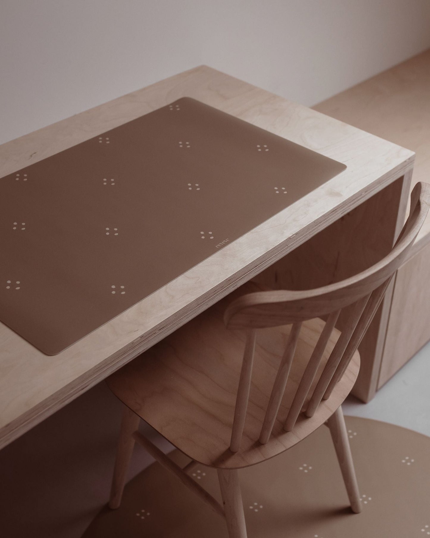 Dotted - Deskmat